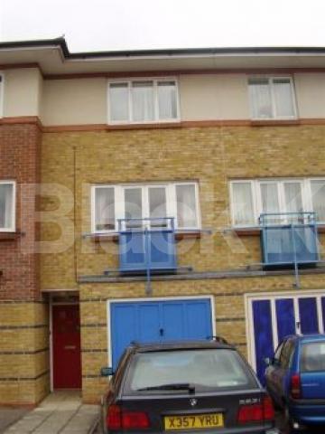 			3 Bedroom, 1 bath, 1 reception Flat			 Myddleton Avenue, GREEN LANES N4